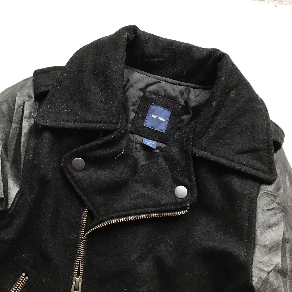BABygap black motto mix jacket VGUC - button mark on sleeve 4T